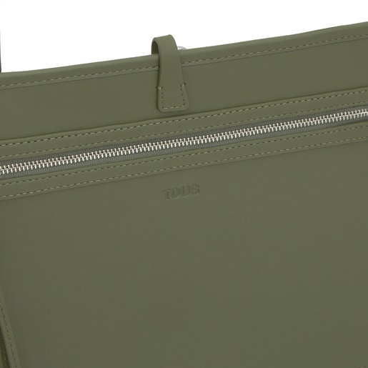 حقيبة أحمال خفيفة كبيرة الحجم بوجهين مزدوجة الاستخدام باللون الكاكي من تشكيلة TOUS Manifesto