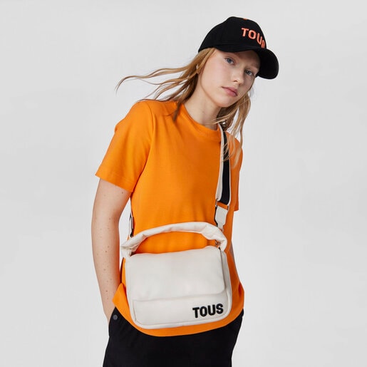 ベージュのスモール・クロスボディバッグ TOUS Carol