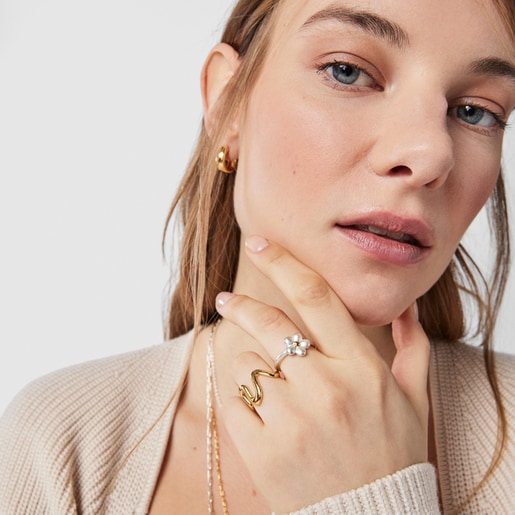 Two-tone Fragile Nature flower Ring