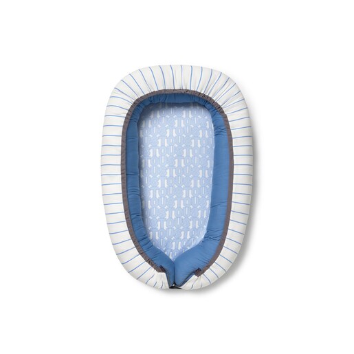 Baby sleep nest in Vibrant blue