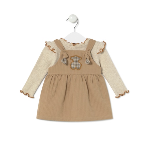 Girls outfit in Brown beige