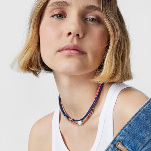 レッドカラーの伸縮性ネックレス Sweet Dolls