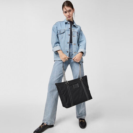 ブラックのラージトートバッグ Empire Soft Chain