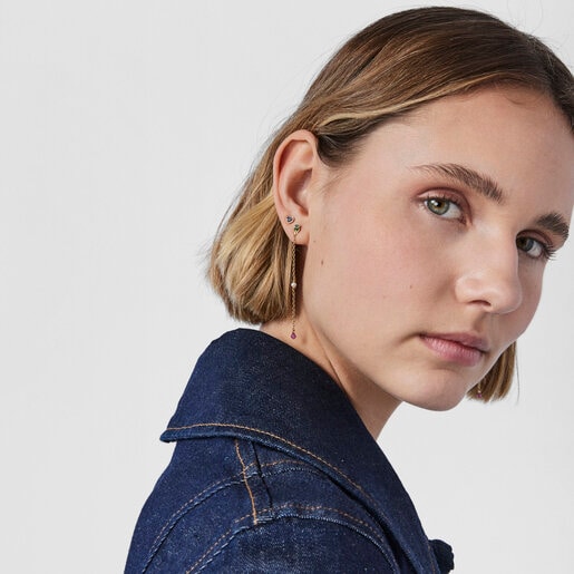 ゴールドコーティングシルバーにクロムディオプサイドとサファイアがあしらわれたピアス TOUS New Motif