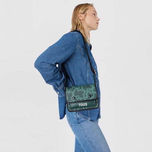 حقيبة Kaos Pix Audree صغيرة الحجم ذات حزام يلتف حول الجسم باللون الأخضر