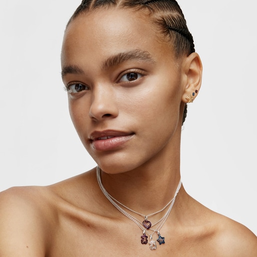 パープルのIPスティールのトリプルハートをあしらったシルバーネックレスBickie