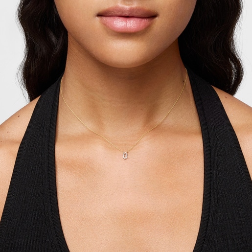 Collar corto de oro y 0,05 ct de diamantes letra O Alphabet
