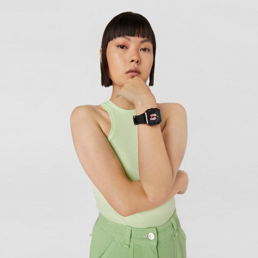 B-Connect Smartwatch with black silicone strap