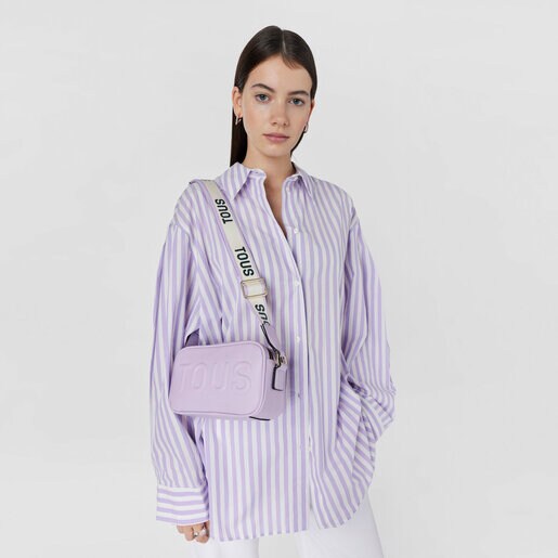 モーブカラーのクロスボディ・レポーターバッグ TOUS La Rue