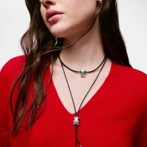 Collar largo de caucho y oso de plata 18 mm Bold Motif