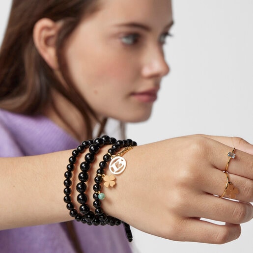 ブレスレット  TOUS Good Vibes  クローバー  伸縮性ゴム仕様　イエローゴールドコーティング　シュンガイト