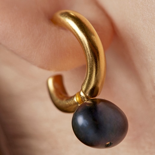 Pendientes aro pequeño con baño de oro 18 kt sobre plata y perla gris Hav