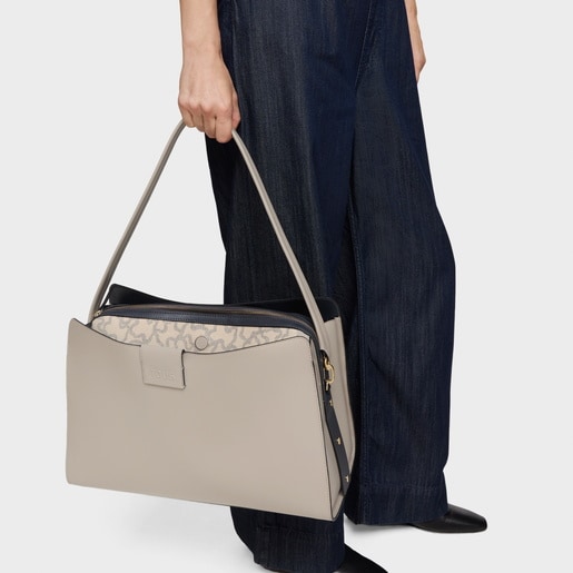 حقيبة واسعة كبيرة الحجم باللون الرمادي الداكن من تشكيلة TOUS Kaos Icon