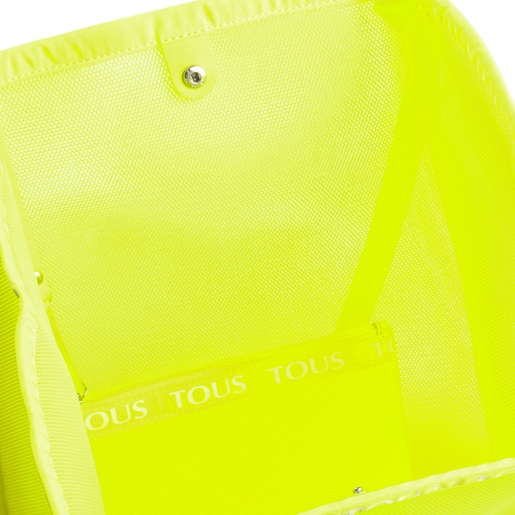 حقيبة تسوق من تشكيلة T Colors باللون الأصفر البرّاق