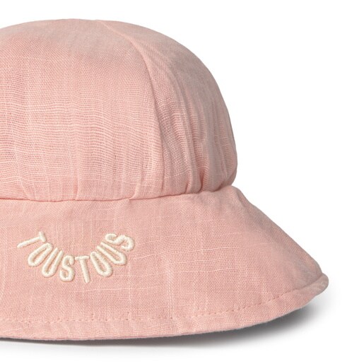 Baby hat in Classic pink