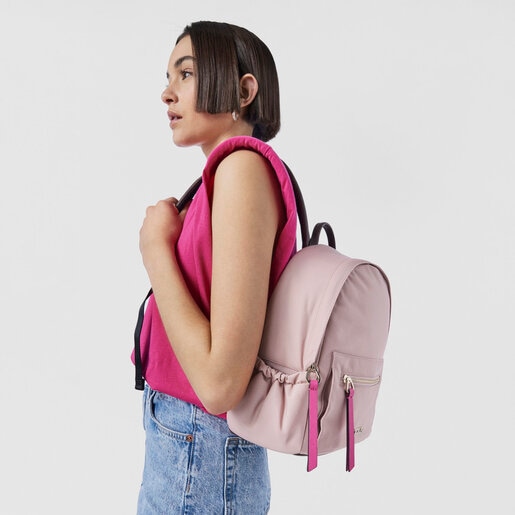 Mochila de mujer Tous Shelby de nylon en rosa con bolsillo exterior · Tous  · El Corte Inglés