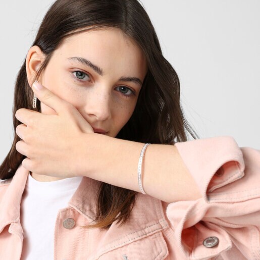 シルエットをあしらったシルバーブレスレット TOUS Bear Row