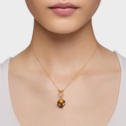 14kt gold Pendant with tiger’s eye Cube