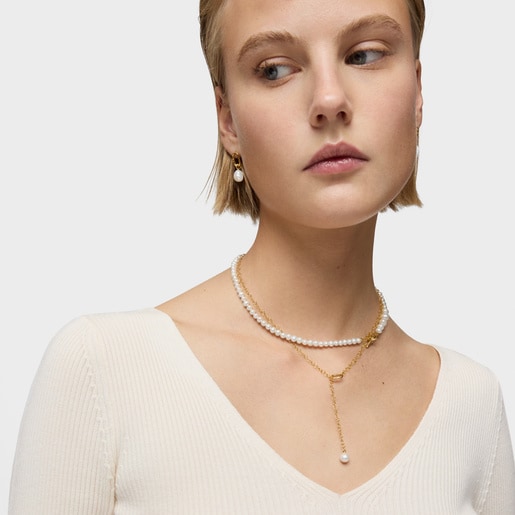 Hold Oval short gold Necklace with cultured pearl