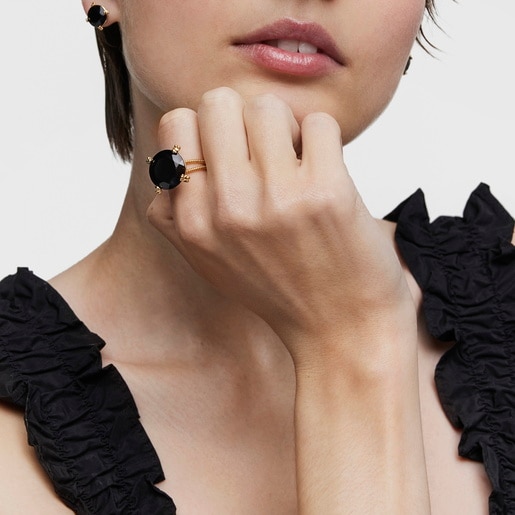 Ring with 18kt gold plating over silver and onyx Cachito Mío