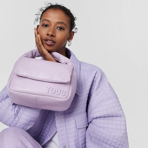 モーブカラーのスモールクロスボディバッグ TOUS Carol