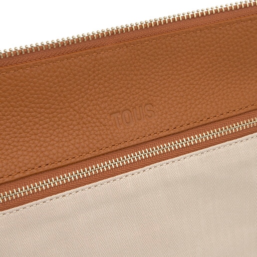 حقيبة كتف باللون الجملي من تشكيلة TOUS Hold