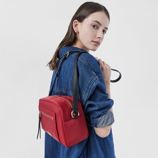 Средняя красная сумка-кроссбоди Shelby