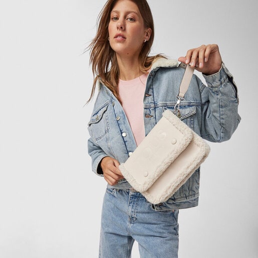 Средняя сумка-кроссбоди New Audree с бежевой овчиной