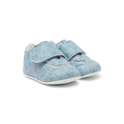 Baby booties in Icon sky blue
