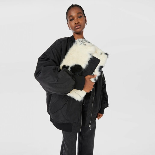 תיק צד TOUS Empire Fur בגודל גדול בצבע שחור ולבן