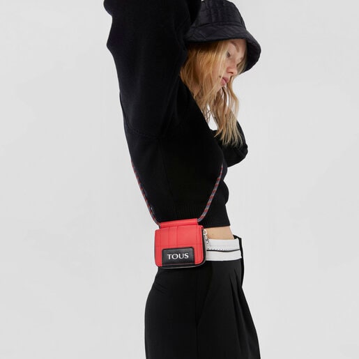 コーラルカラーのハンギングコインパース TOUS Empire Padded