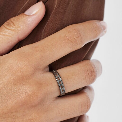 ベアシルエットをあしらったダークシルバーリング TOUS Bear Row