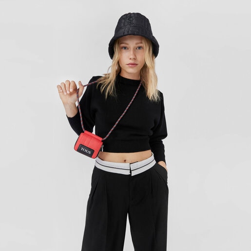 コーラルカラーのハンギングコインパース TOUS Empire Padded