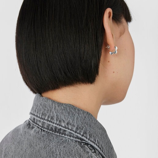 עגילי חישוק Bold Motif מכסף במוטיב פרח