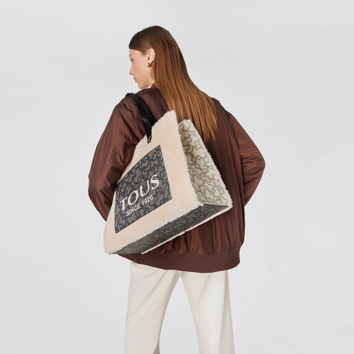 תיק נשיאה Amaya Kaos Icon גדול בצבע בז' עם פרווה