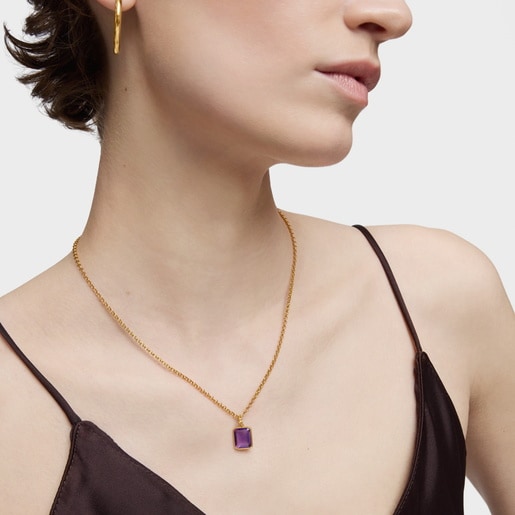 Small 18kt gold plating over silver Pendant with amethyst Medallions