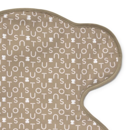 Bear-shaped travel changing mat in Soft beige