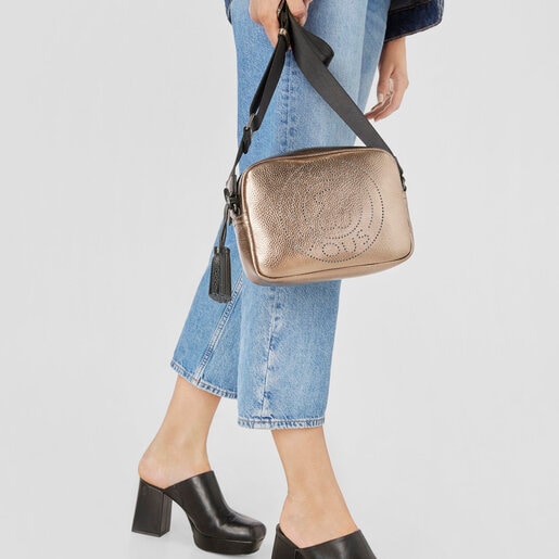 Маленькая кожаная сумка-кроссбоди Leissa цвета оружейного металла