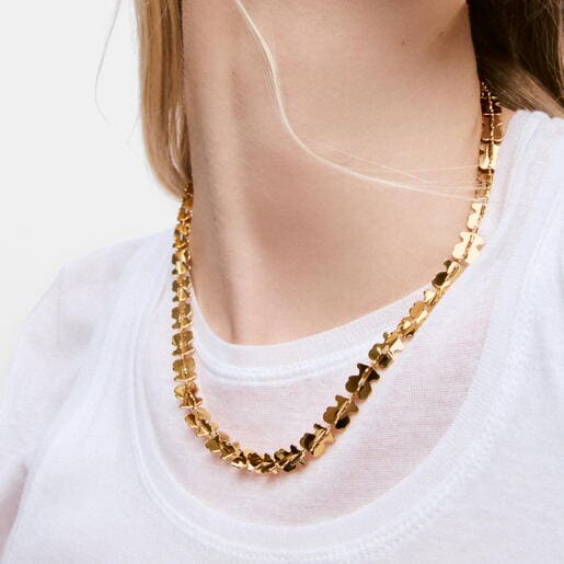 عِقد قصير من الصُلب بحليات على شكل دبدوب باللون الذهبي من تشكيلة TOUS Carrusel