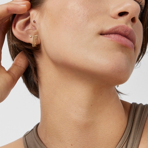 ゴールドにロードライトがあしらわれたイヤーピアス Cool Joy