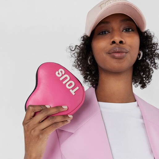 フューシャカラーのハート型コスメポーチ TOUS Carol