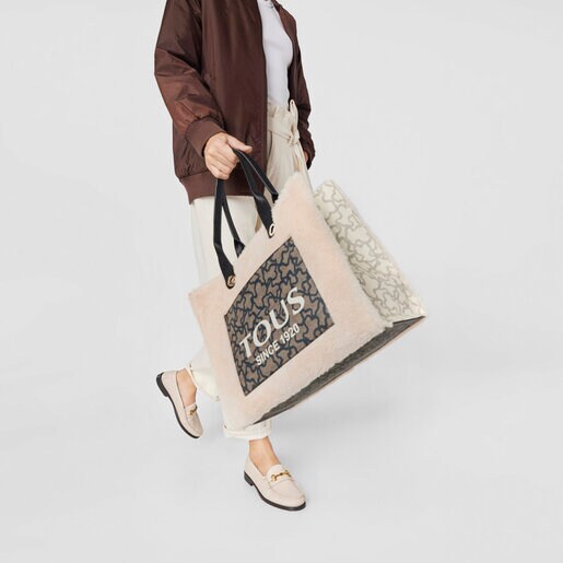 תיק נשיאה Amaya Kaos Icon גדול בצבע בז' עם פרווה