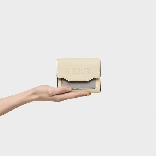 محفظة بطاقات باللونين البيج والرمادي من تشكيلة Saffiano Audree