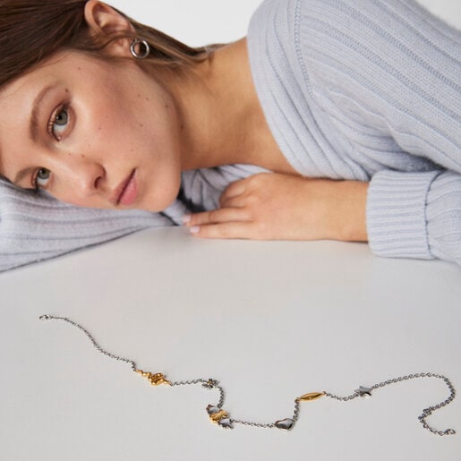 Стальное колье Fragile Nature с золотистым ионным покрытием с медвежонком и другими фигурками