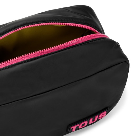 حقيبة أدوات تجميل TOUS Carol Soft باللون الأسود