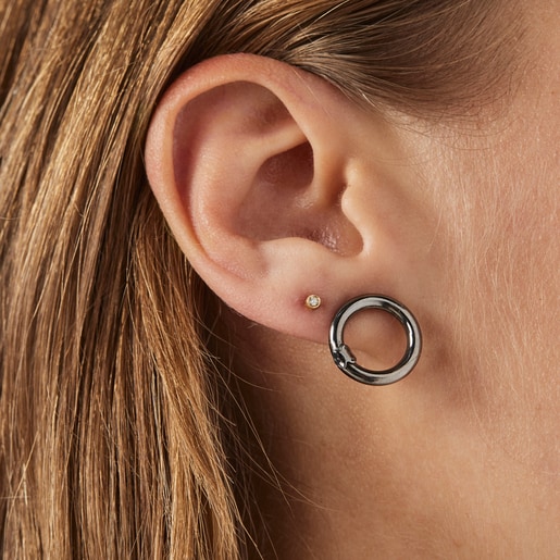Small Dark Silver Hold Earrings | TOUS