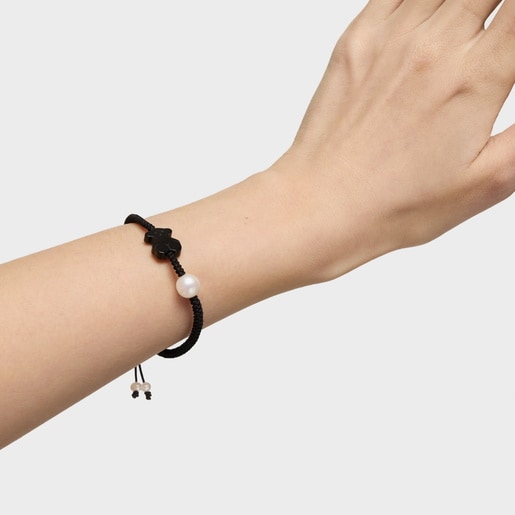 Onyx and pearl Tibet Bracelet with Bear motif
