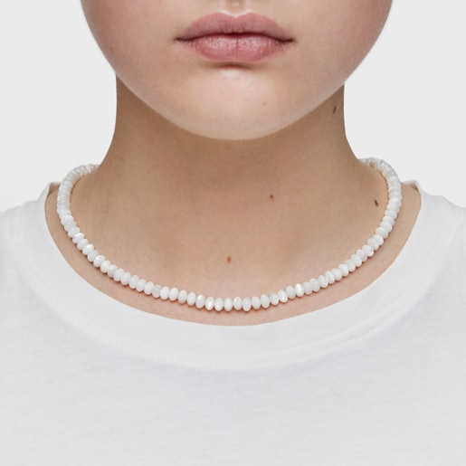 Kurze Halskette Basic Colors aus Silber mit Perlmutt