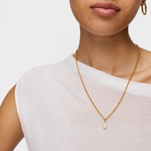 Hold Oval Pendant with 18kt gold plating over silver and cultivated pearl