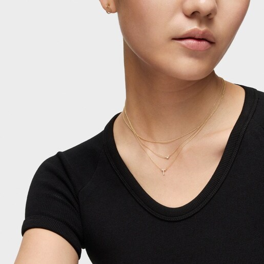 Collar corto de oro y 0,05 ct de diamantes letra O Alphabet